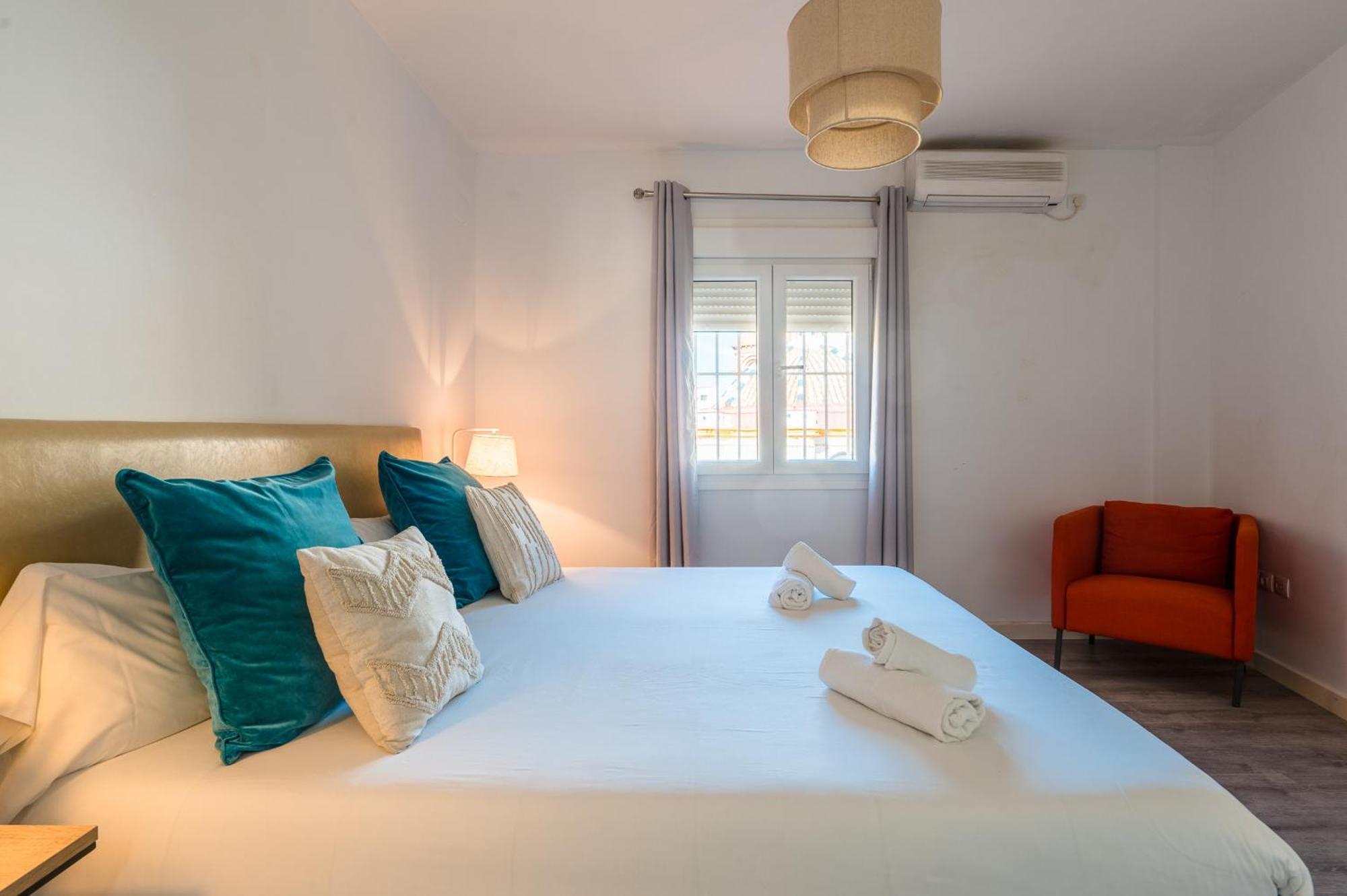 The Zentral Suites & Apartments Seville Exterior photo